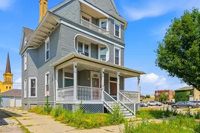 730  Park Ave, Racine, WI 53403 - Photo 2