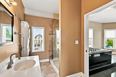 730  Park Ave, Racine, WI 53403 - Photo 30