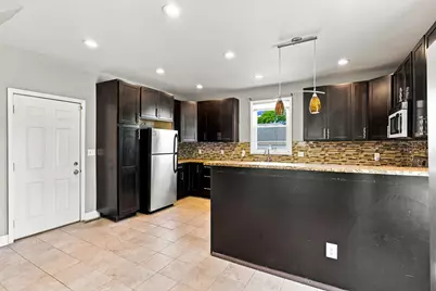 730  Park Ave, Racine, WI 53403 - Photo 12