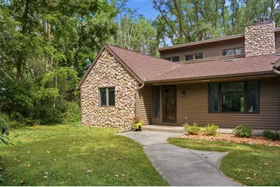 19800 W Briar Ridge Dr, Brookfield, WI 53045 - Photo 2