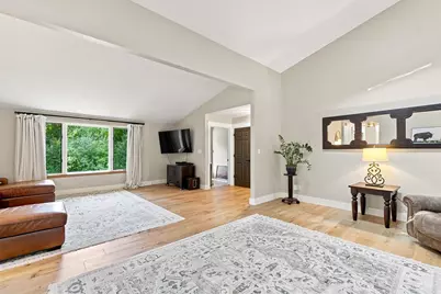 19800 W Briar Ridge Dr, Brookfield, WI 53045 - Photo 14