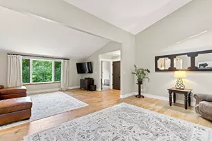 19800 W Briar Ridge Dr, Brookfield, WI 53045 - Photo 14