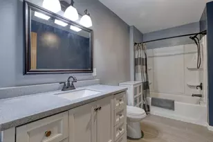 4875 Easy St, Delafield, WI 53029 - Photo 20