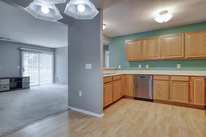 4875  Easy St #5, Delafield, WI 53029 - Photo 10
