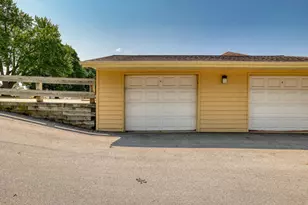 4875 Easy St, Delafield, WI 53029 - Photo 4