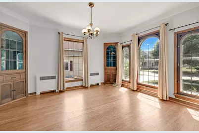 208 W Chestnut St, Port Washington, WI 53074 - Photo 8
