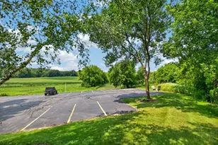 140 W Commerce Blvd, Slinger, WI 53086 - Photo 40