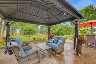 688 W Hickory Ln, Saukville, WI 53080 - Photo 38