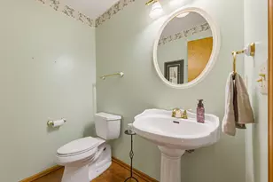 688 W Hickory Ln, Saukville, WI 53080 - Photo 16