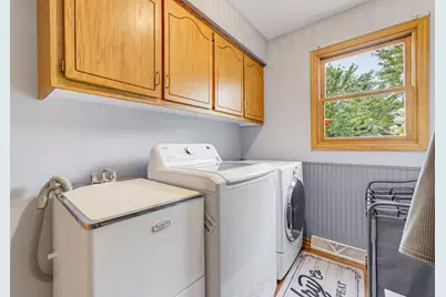 688 W Hickory Ln, Saukville, WI 53080 - Photo 40
