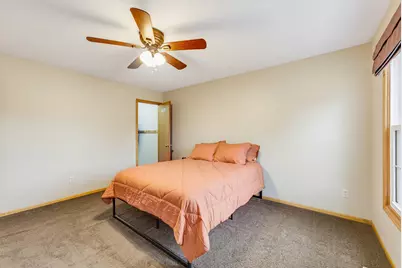 688 W Hickory Ln, Saukville, WI 53080 - Photo 32