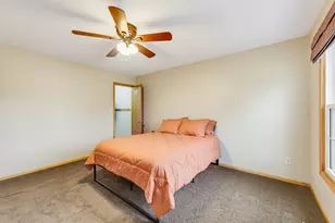 688 W Hickory Ln, Saukville, WI 53080 - Photo 32
