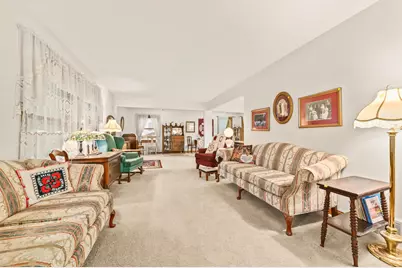 2420  Saratoga Rd, Waukesha, WI 53186 - Photo 10
