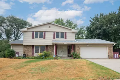 2420  Saratoga Rd, Waukesha, WI 53186 - Photo 26