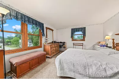 2420  Saratoga Rd, Waukesha, WI 53186 - Photo 18
