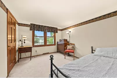 2420  Saratoga Rd, Waukesha, WI 53186 - Photo 16