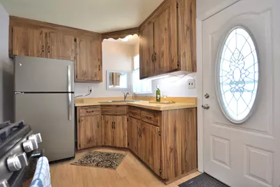 3438 S 81st St, Milwaukee, WI 53219 - Photo 6