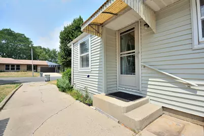 3438 S 81st St, Milwaukee, WI 53219 - Photo 2