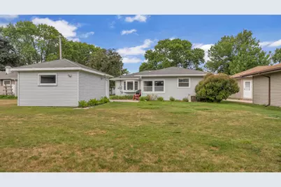 2917 S 15th St, Sheboygan, WI 53081 - Photo 24