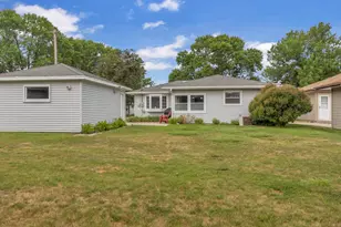 2917 S 15th St, Sheboygan, WI 53081 - Photo 24