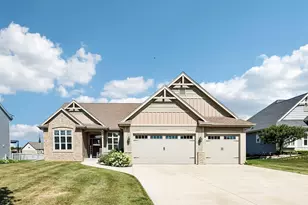 517 Spur Rd, Slinger, WI 53086 - Photo 1