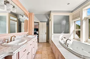 12921 N Fox Hollow Rd, Mequon, WI 53097 - Photo 24