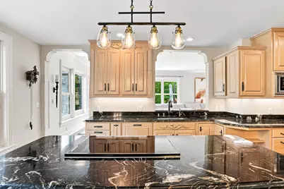12921 N Fox Hollow Rd, Mequon, WI 53097 - Photo 14