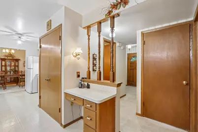 5380 S 23rd St, Milwaukee, WI 53221 - Photo 14