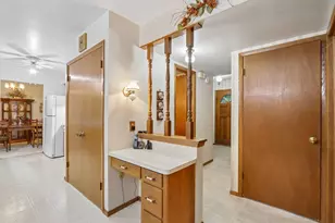 5380 S 23rd St, Milwaukee, WI 53221 - Photo 14