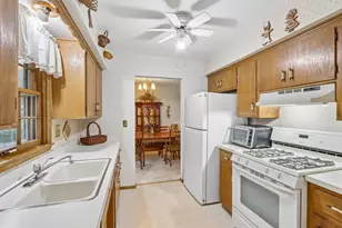 5380 S 23rd St, Milwaukee, WI 53221 - Photo 6