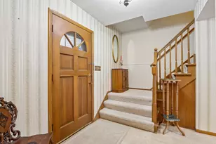 5380 S 23rd St, Milwaukee, WI 53221 - Photo 8