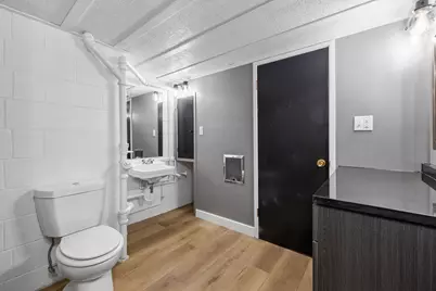 525 W Loos St, Hartford, WI 53027 - Photo 26