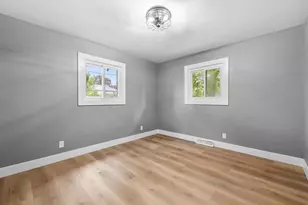 525 W Loos St, Hartford, WI 53027 - Photo 16