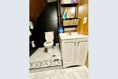 2560 S 12th St, Milwaukee, WI 53215 - Photo 20