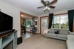 4013 S 40th St, Greenfield, WI 53221 - Photo 8