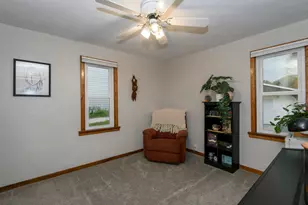 4013 S 40th St, Greenfield, WI 53221 - Photo 12