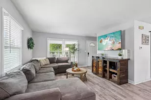 1517 Meadow Ct, Port Washington, WI 53074 - Photo 2