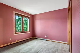 971 S Imperial Dr, Hartland, WI 53029 - Photo 16