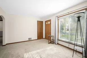 3235 N 88th St, Milwaukee, WI 53222 - Photo 6