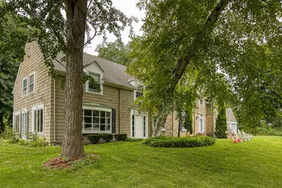 825  Lone Tree Rd, Elm Grove, WI 53122 - Photo 2
