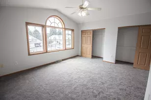 622 Shepherds Dr, West Bend, WI 53090 - Photo 38