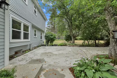 10229 N Concord Dr, Mequon, WI 53097 - Photo 30