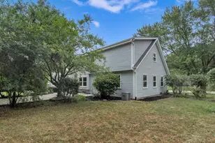 10229 N Concord Dr, Mequon, WI 53097 - Photo 32