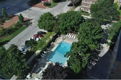 929 N Astor St #203, Milwaukee, WI 53202 - Photo 34