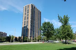 929 N Astor St, Milwaukee, WI 53202 - Photo 1
