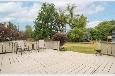 122  Elm St, Pewaukee, WI 53072 - Photo 40