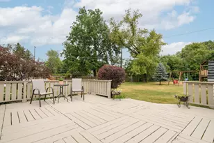 122 Elm St, Pewaukee, WI 53072 - Photo 40