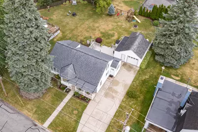 122  Elm St, Pewaukee, WI 53072 - Photo 52