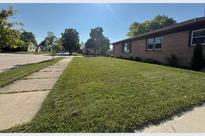 2900  Drexel Ave, Racine, WI 53403 - Photo 2