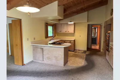 10117 N Greenview Dr, Mequon, WI 53092 - Photo 10